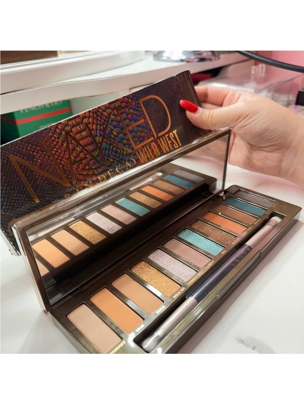 Urban Decay Eyeshadow Palette — Teal, Gold & Warm Brown Shades